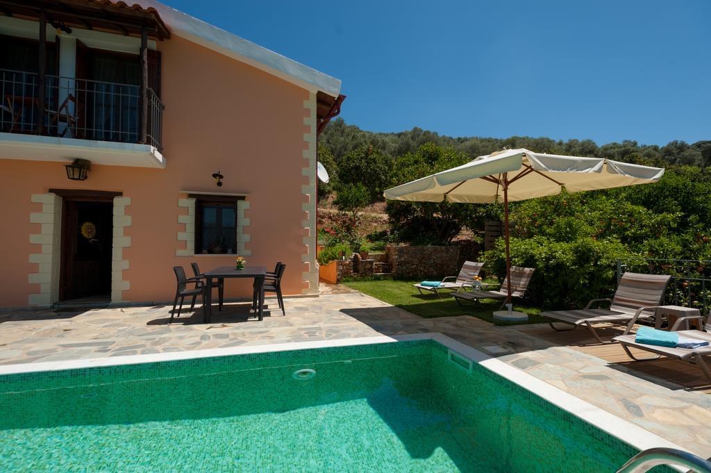 Citrea Villa Fournes Esterno foto